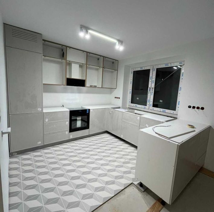 Meble na wymiar. Szafy Garderoby Kuchnie Meble Łazienkowe