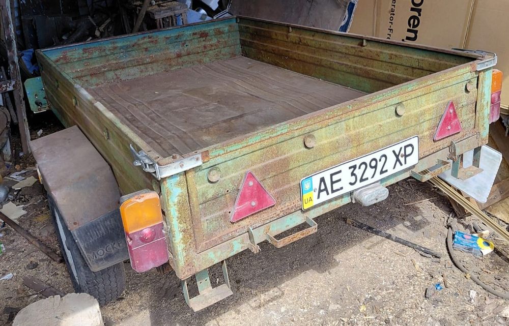 Продам причiп до легкового авто.