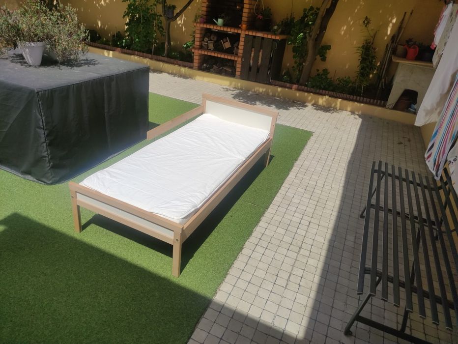Cama criança com colchão