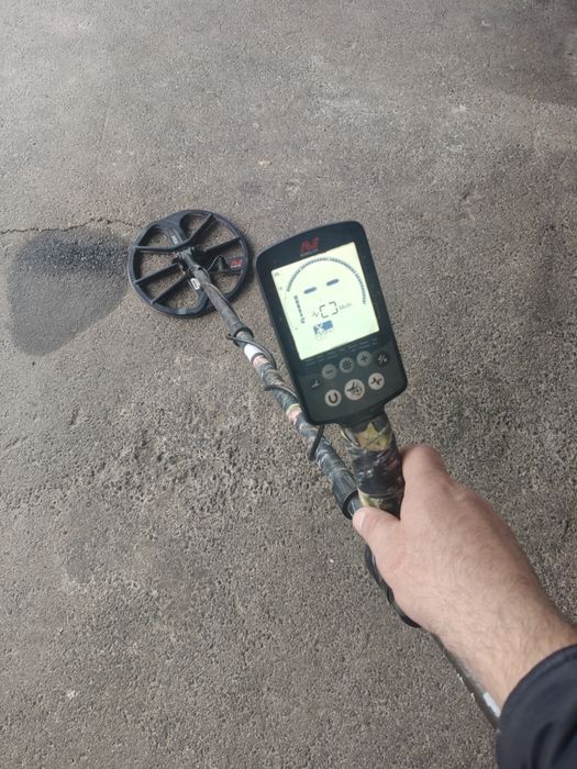 Продам еквінокс 800 бу