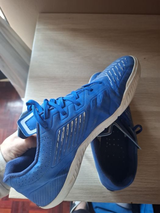 Sapatilhas de Futsal Adulto GINKA 500 Azul Elétrico