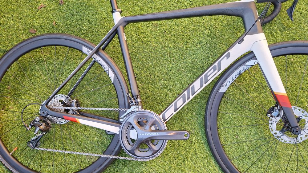 Coluer Esbelta Carbono t54 Disco.