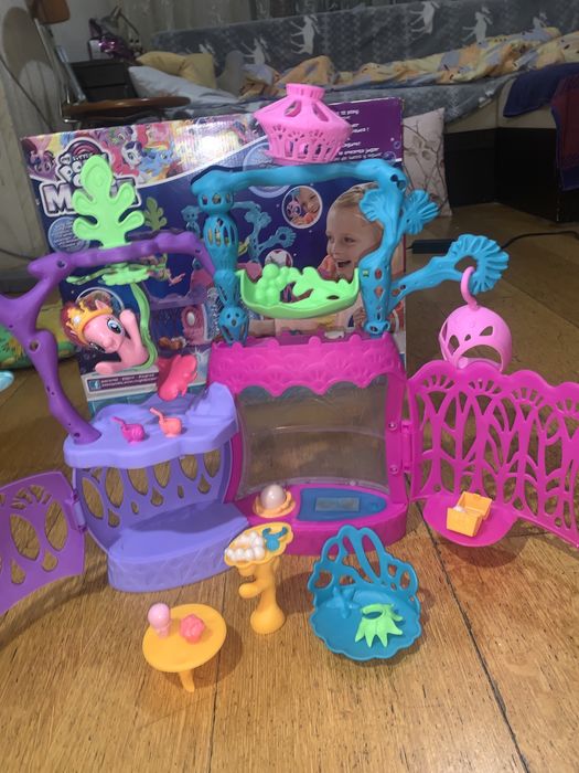 My little pony Замок Мерцание с русалкой Пинки Пай