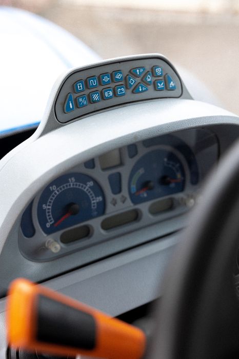 Трактор New Holland t7060