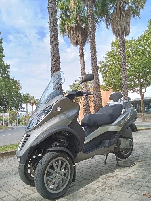 Piaggio MP3 250ie LT