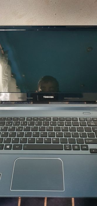 Toshiba  i5 como novo troco por iphone