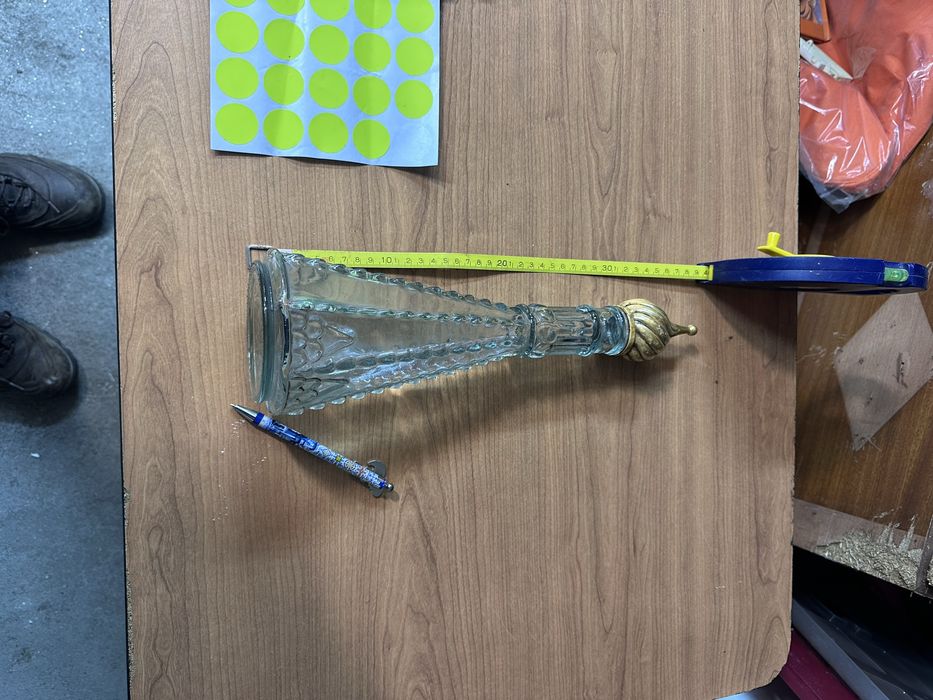 Garrafa antiga em vidro grosso,lindissima medidas nas fotos