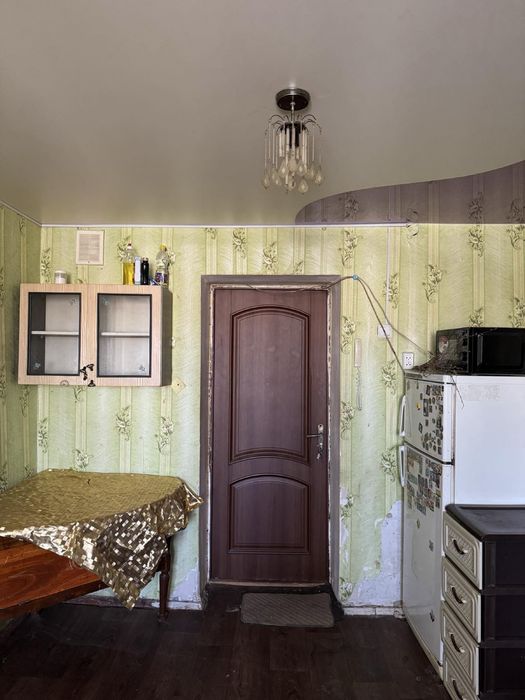 Кімната в гуртожитку центр