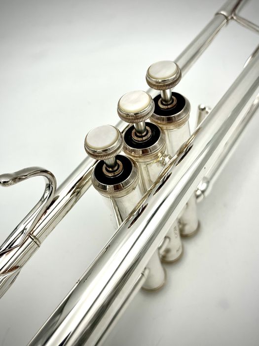 Trąbka Vincent Bach Stradivarius 180-s37 ML   Jak Nowa!!!