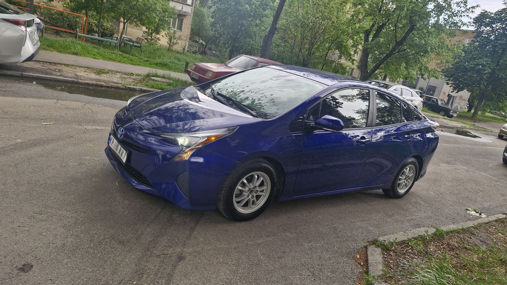 Оренда Toyota Prius 2017