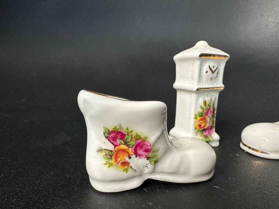 Порцелянові колекційні мініатюрні черевички годинник bone china Англія