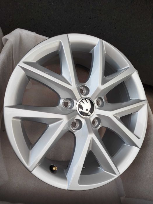 A95# Alufelgi DEMO 16" 5x112 7j et 43 Seat Vw Audi Skoda