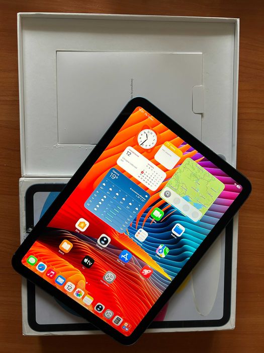 Apple iPad 11. A16. 2025. 128 GB, Wi-Fi + LTE.
