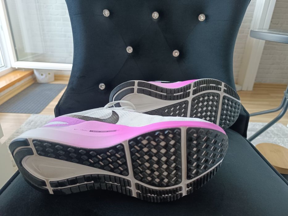 Buty Nike structure 25 rozmiar 43