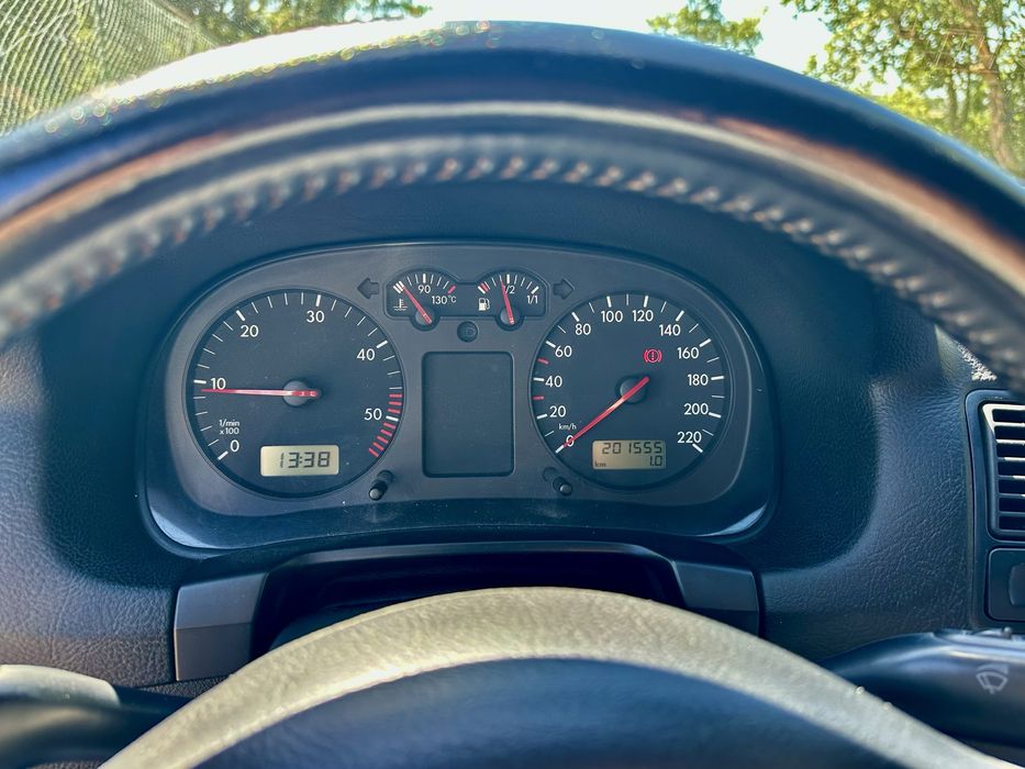 Vendo VW GOLF IV 1.9 TDI 25 Anos