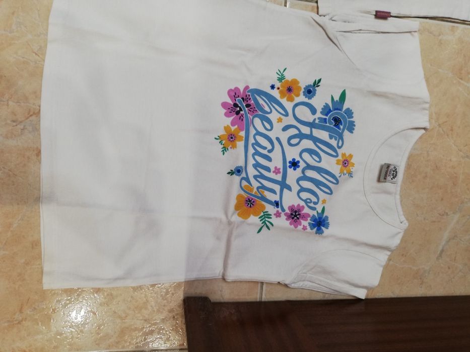 Cada t-shirt 8 anos só