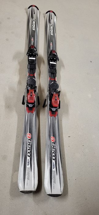 Narty zjazdowe Elan mag6
