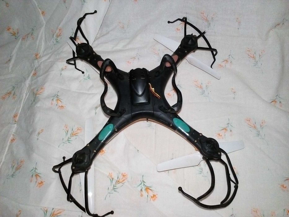 квадрокоптер пластик для детей, игрушечный дрон с камерой, на з/ч