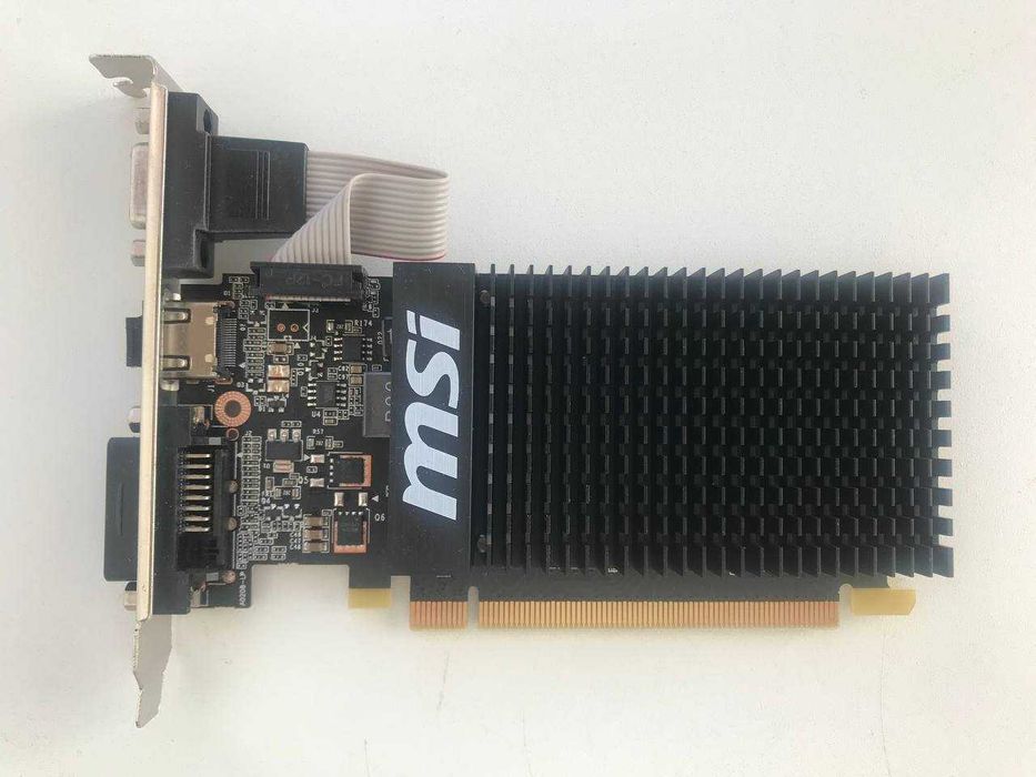 Комплект sAM3+ та Відеокарта MSI GT710 1GB