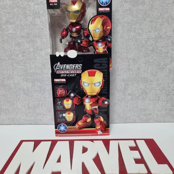 Фігурка металева Супергерой Марвел і ДС.