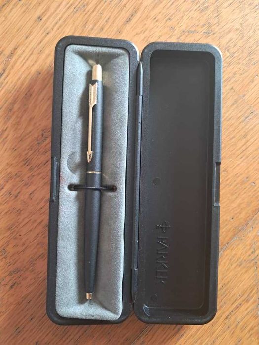 caixa com caneta Parker
