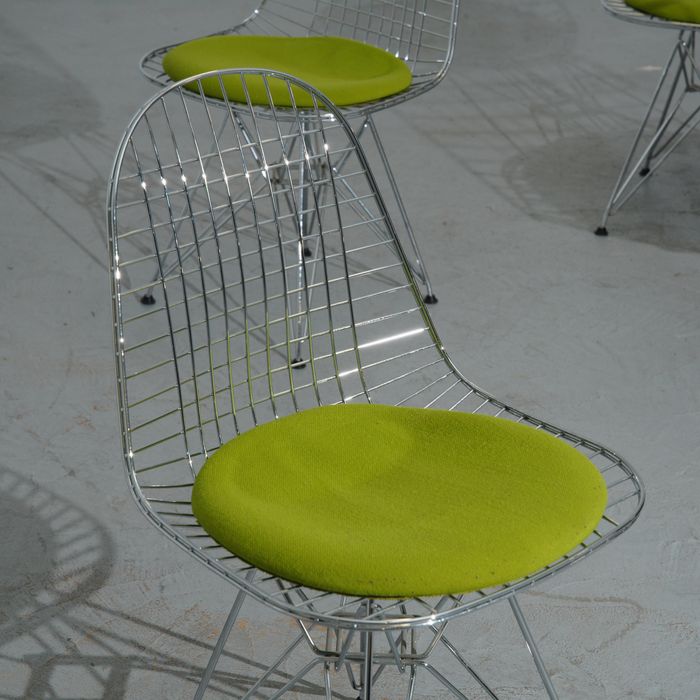 cadeiras estilo DKR Herman Miller Eames