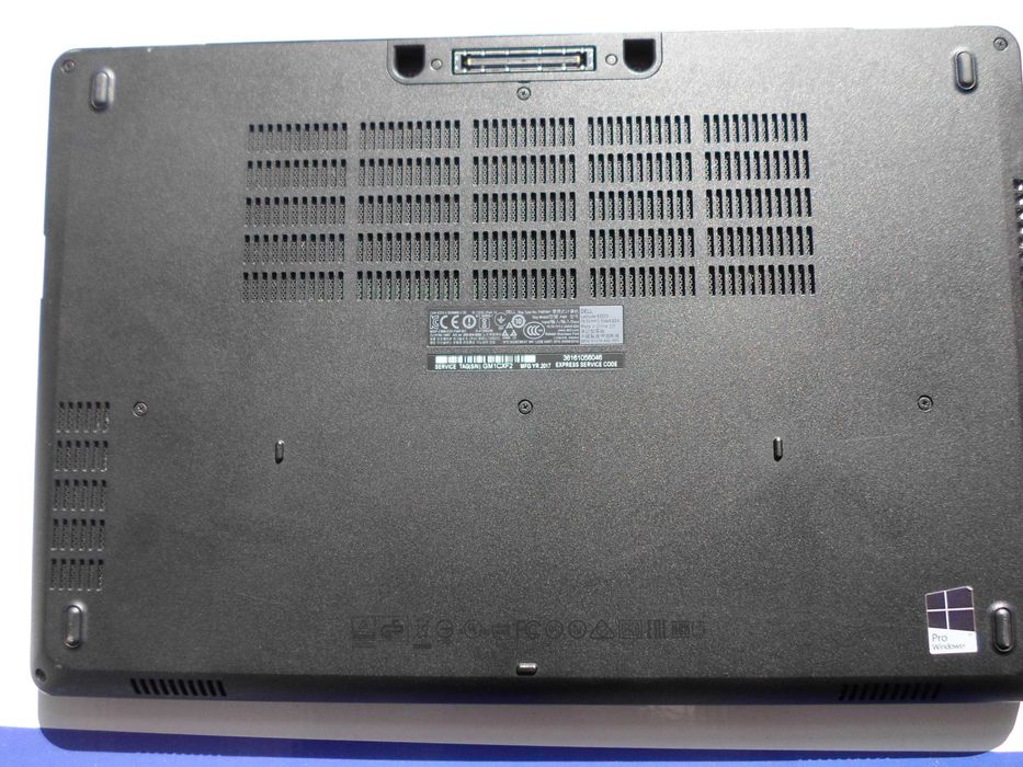 Ноутбук Dell Latitude E5570