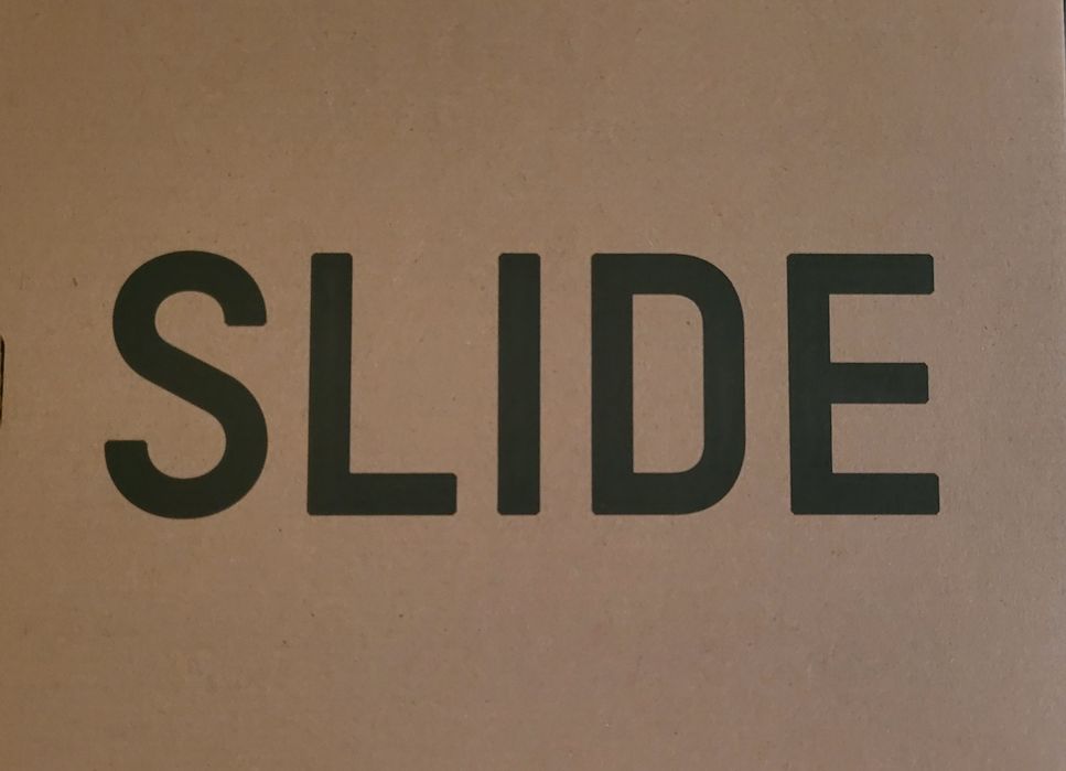 Yeezy slide Dark Onyx