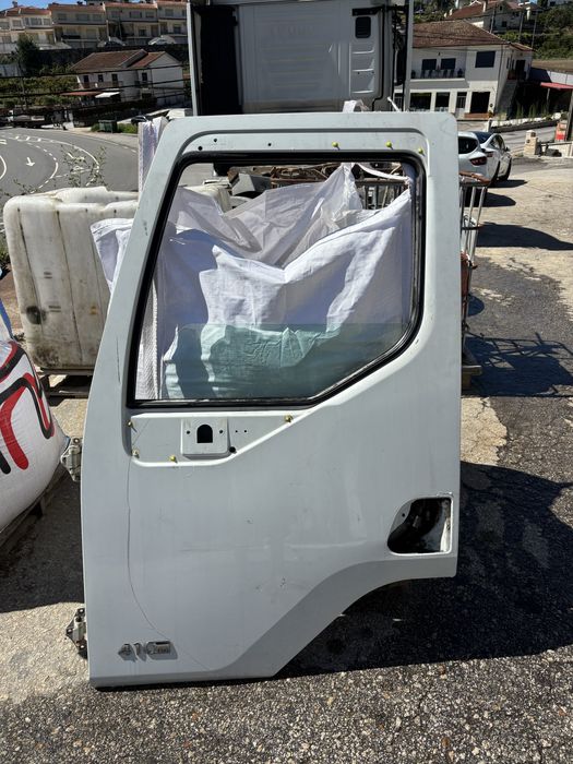 Porta de um camião renault kerax de 2009