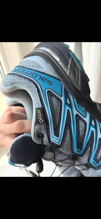 Solomon кросівки