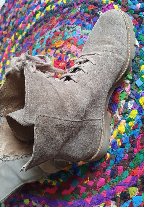 Buty zamszowe 38 jasny beż wiosna jesień