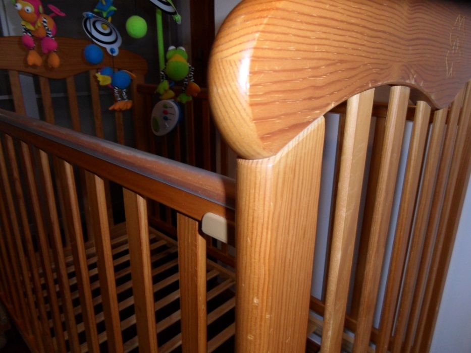 Cama de bébé + parque