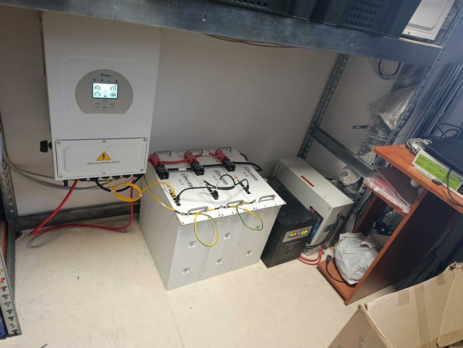 Монтаж, установка инвертора, аккумуляторных батарей