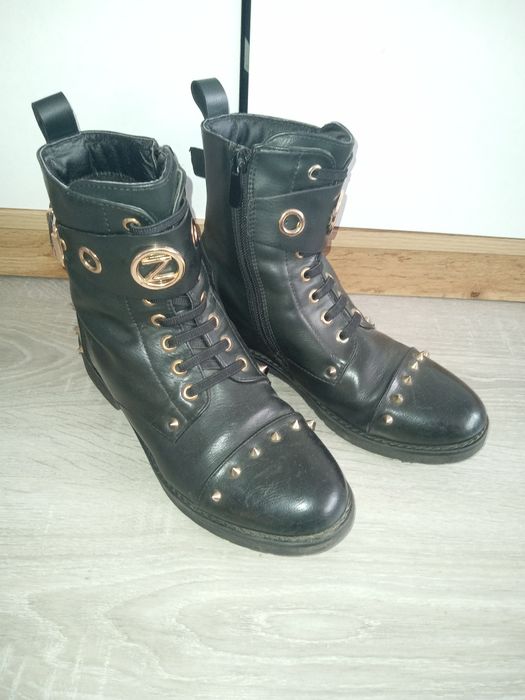 Trapery botki z ćwiekami rozmiar 37
