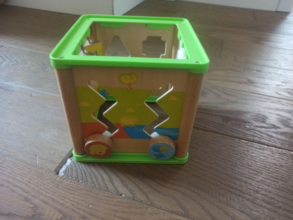 Zabawka sensoryczna kostka manipulacyjna