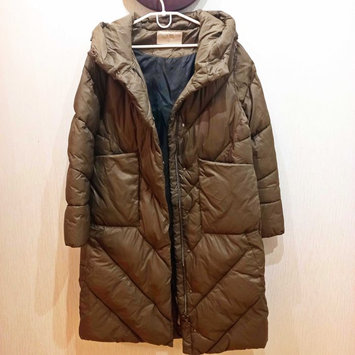 Продам женский молодежный пуховик производства Италия