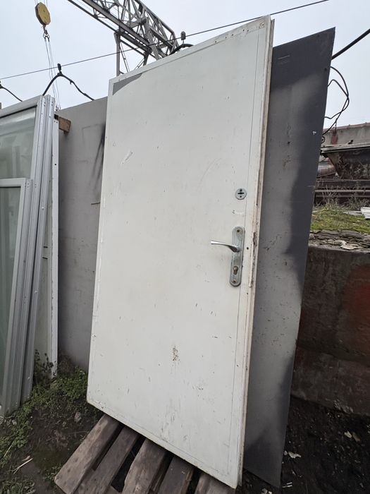 Дверь входная, бронированная