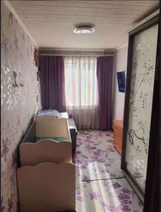Продам 3к квартиру ул. Новоорловская 22 (район пр. Ивана Мазепы)