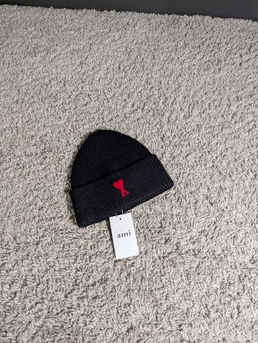 Шапка Ami  сіра / чорна