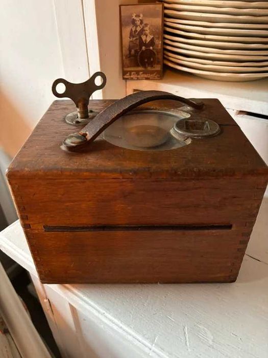 Relogio antigo chegada pombos