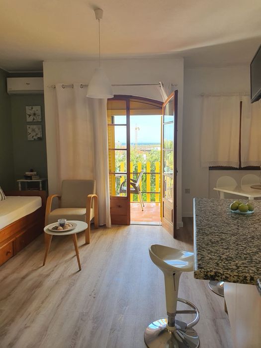 Algarve férias apartamento com piscina e vista mar.