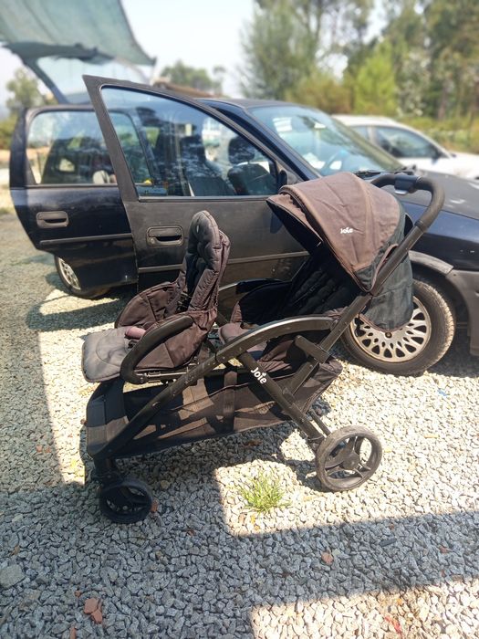 Carrinho de bebe gêmeos