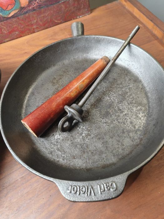 Patelnie żeliwne Grilowa 28cm i głęboka 24cm Carl Victor Swedish