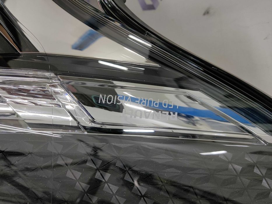 Фара LED Рено Трафік Renault Trafic 2019-2021 260109054R,260602422R