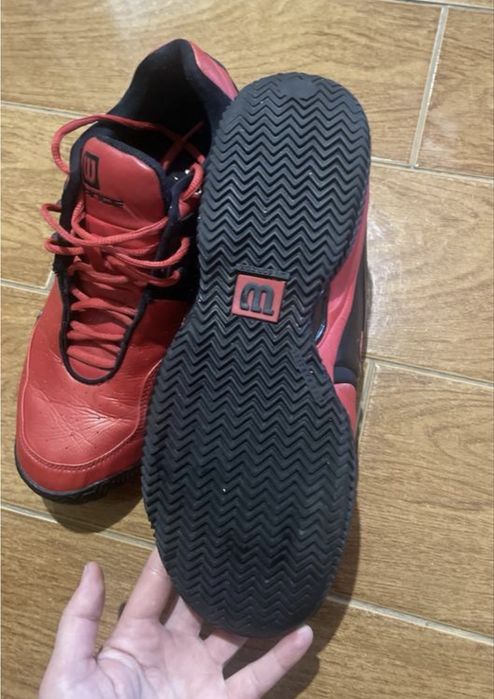 Чоловічі кросівки шкіряні Wilson