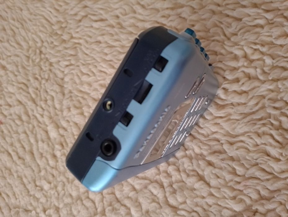 Walkman Panasonic model RQ-E27V