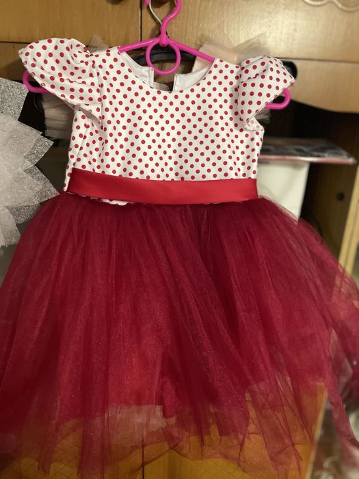 Нарядні дитячі сукні