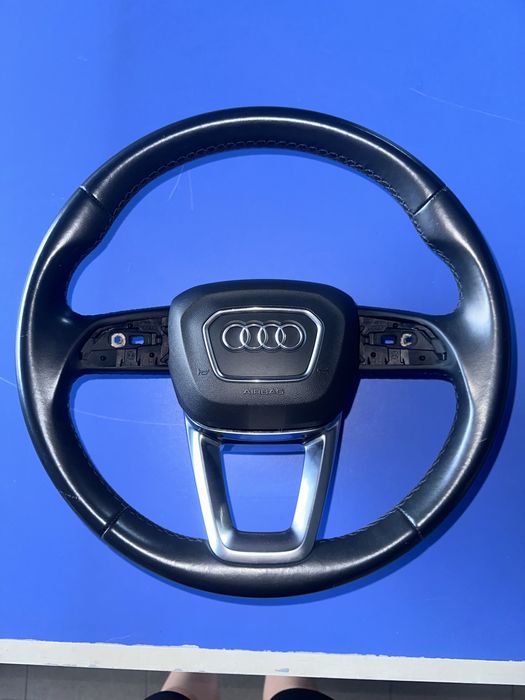 руль на audi q5 2020