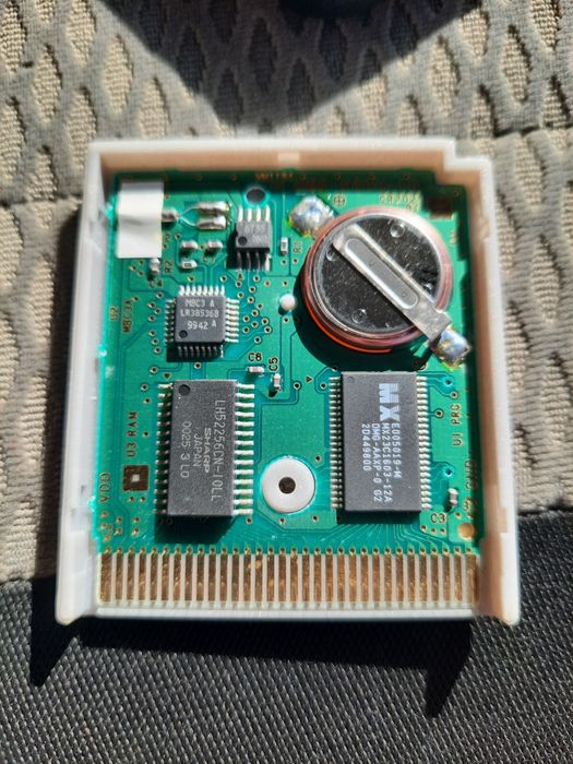 Gameboy color + pokemon silver