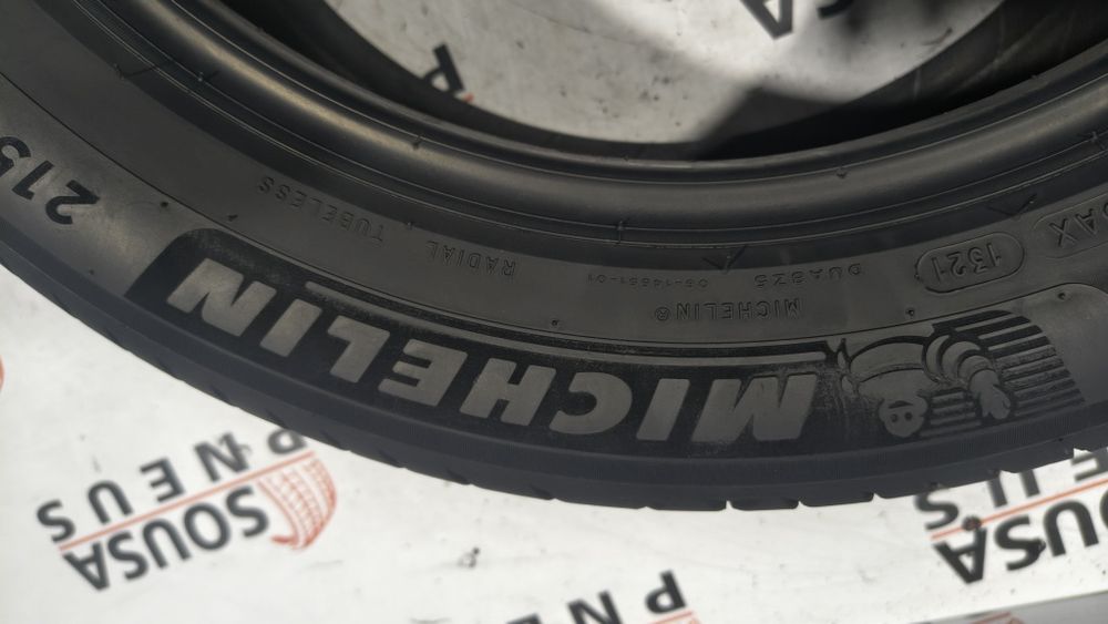 2 pneus semi novos 215-55R18 Michelin - Oferta dos Portes
